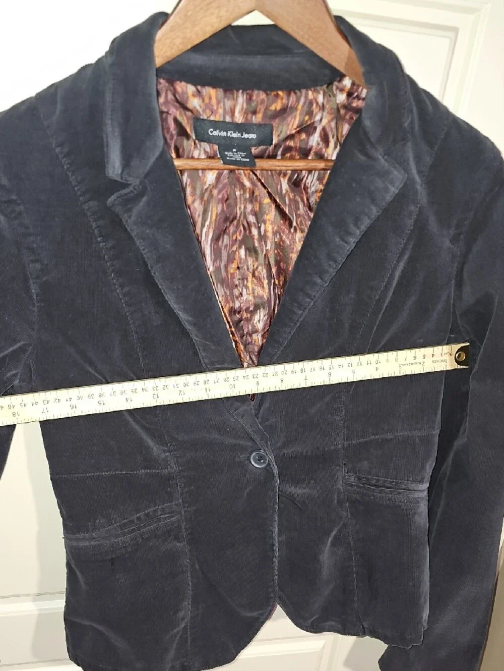 Calvin Klein Black Velvet Blazer with Printed Lining - Picture 4 of 5